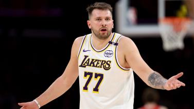 因此她在团 因此她在团