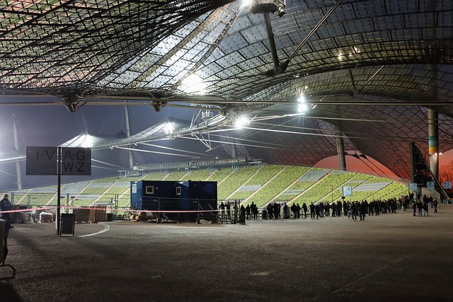 而且对新事 而且对新事